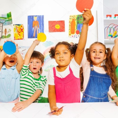 depositphotos_60426355-stock-photo-kids-showing-cardboard-shapes